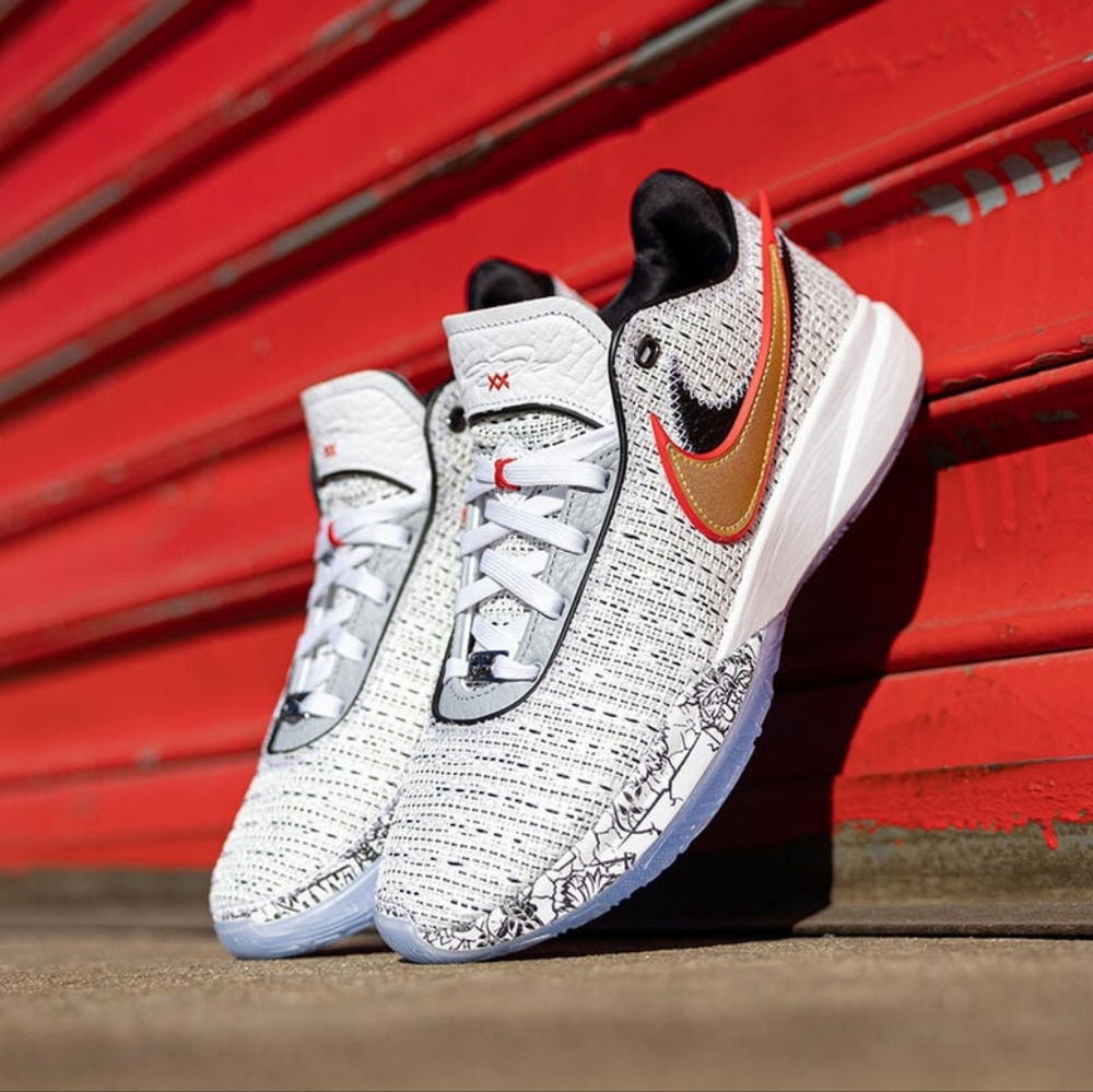 Women's Nike Lebron 20 'The Debut'